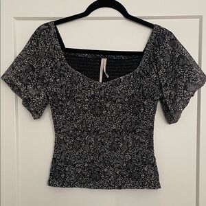 Anthropologie Black and White Floral Smocked Women’s Top